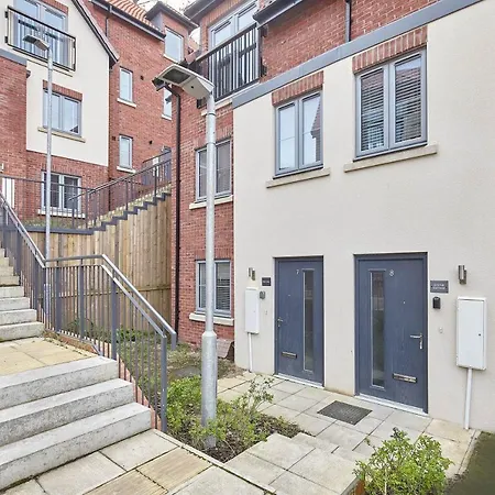 Host & - Mallard Feriehus Whitby